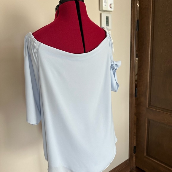 Aritzia Babaton top - Picture 4 of 4
